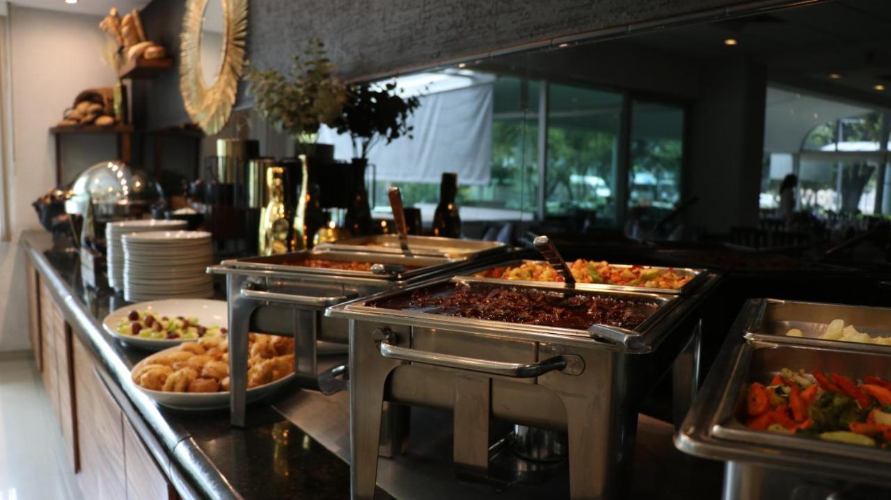 Meson Ejecutivo Guadalajara Minerva - Av Mexico Hotel Kültér fotó