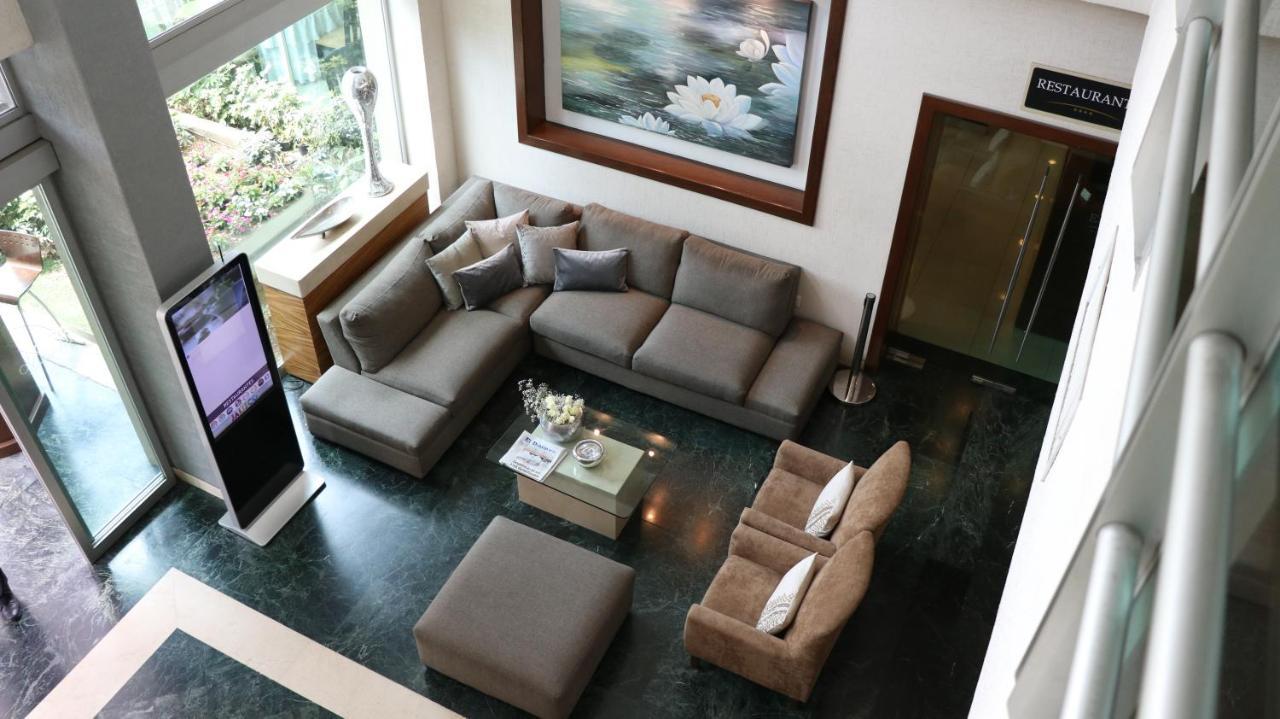 Meson Ejecutivo Guadalajara Minerva - Av Mexico Hotel Kültér fotó